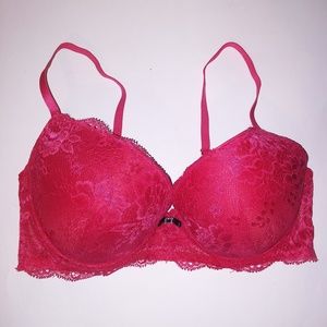 Black Fuchsia Bra
Red Lace
Push Up